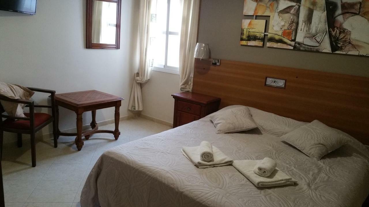 Sotel Valle Guadiaro Pueblo Nuevo de Guadiaro Εξωτερικό φωτογραφία