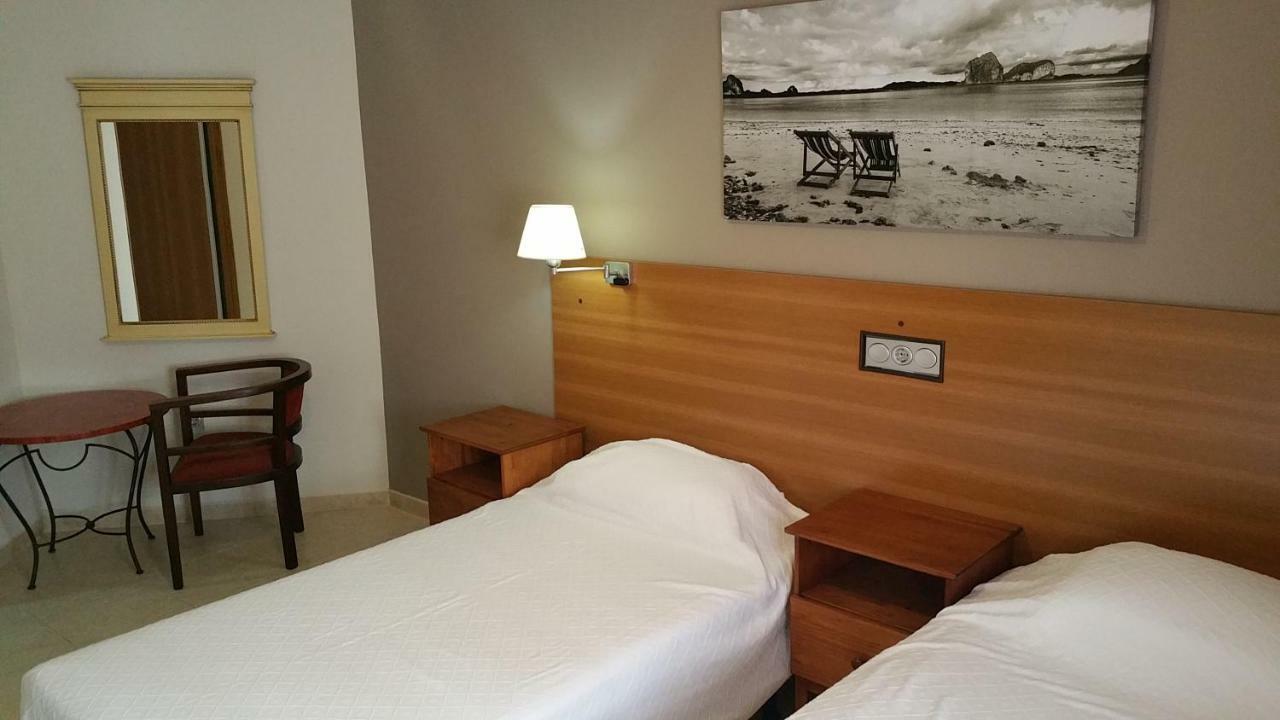 Sotel Valle Guadiaro Pueblo Nuevo de Guadiaro Εξωτερικό φωτογραφία