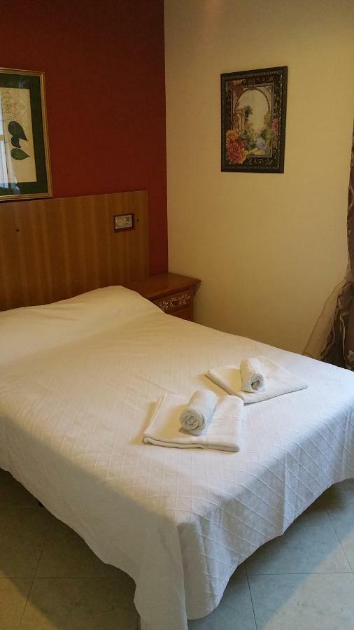 Sotel Valle Guadiaro Pueblo Nuevo de Guadiaro Εξωτερικό φωτογραφία